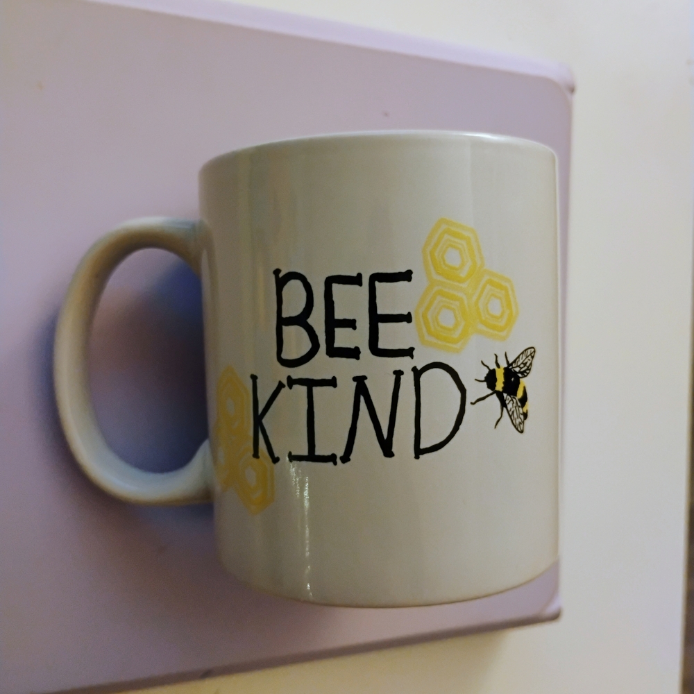 Bee Kind Coffee and Tea Mug with Honeycomb Design